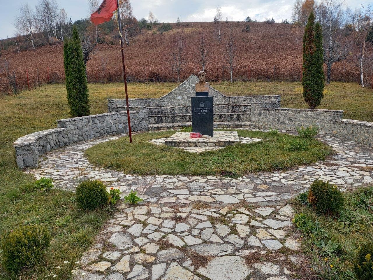 Photo 1