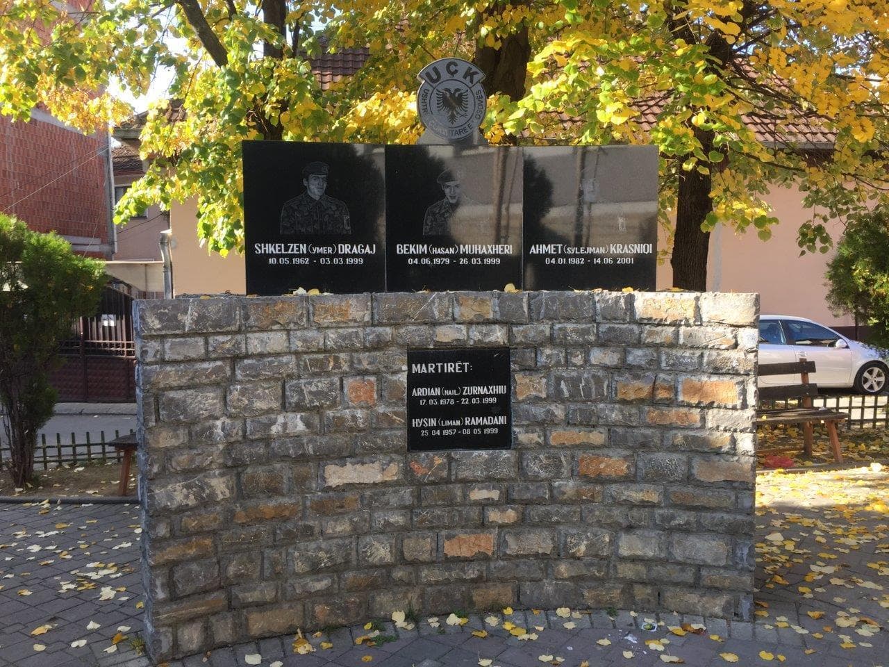 Photo 1