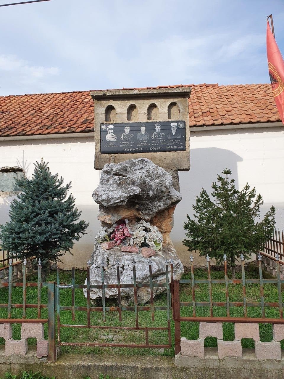 Photo 1