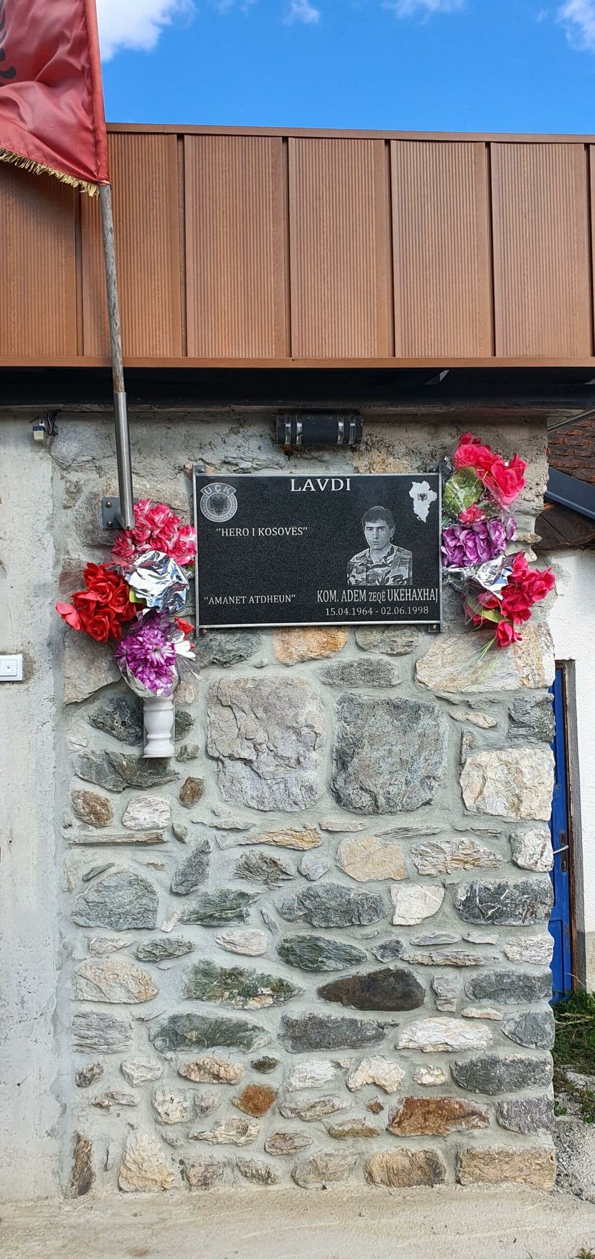 Photo 1