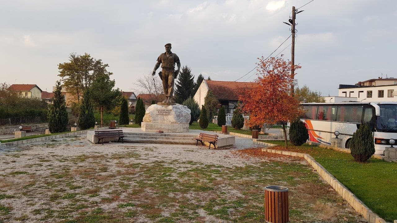 Photo 1