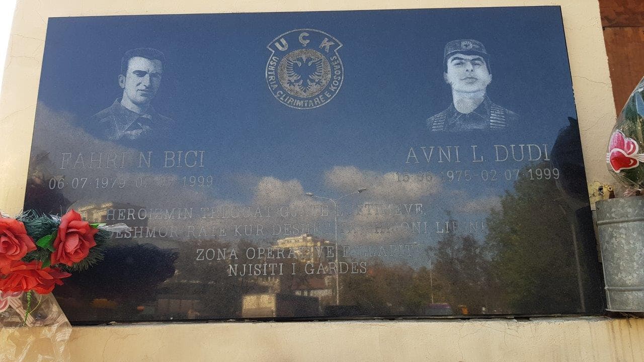 Photo 1