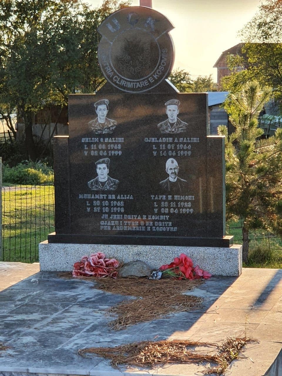 Photo 1