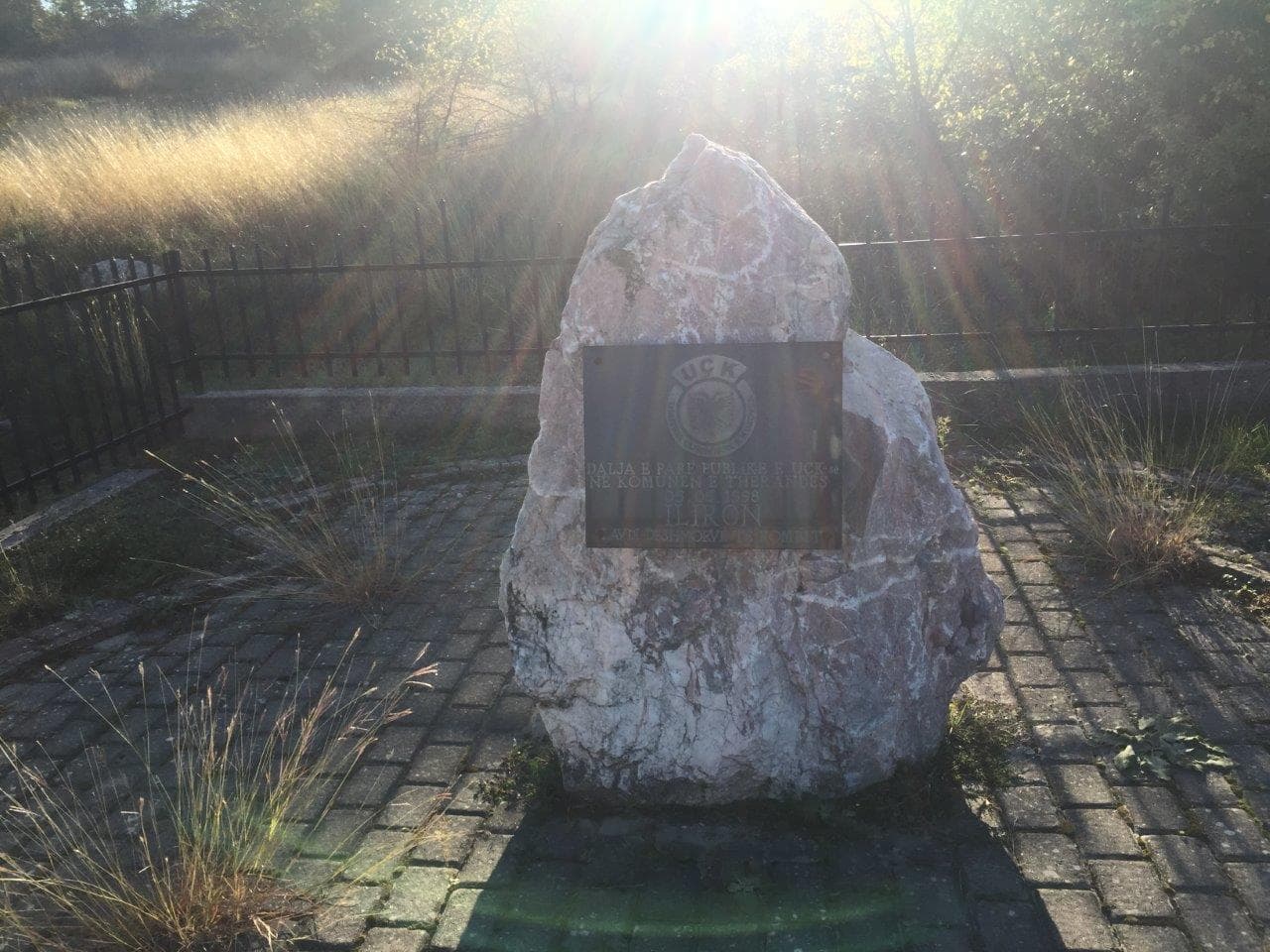 Photo 1