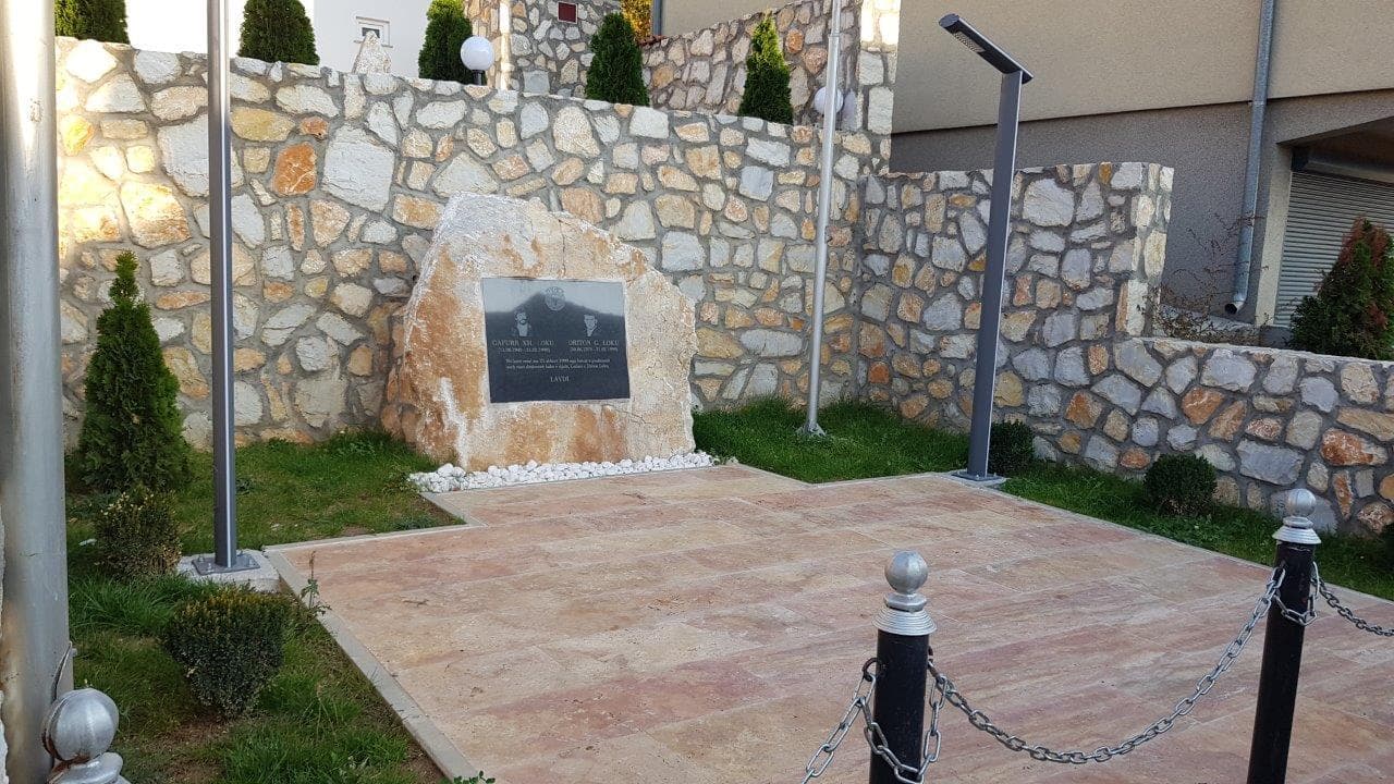 Photo 1